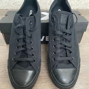 Converse Chuck Taylor All Star Low Top Black Monochrome Sneaker
